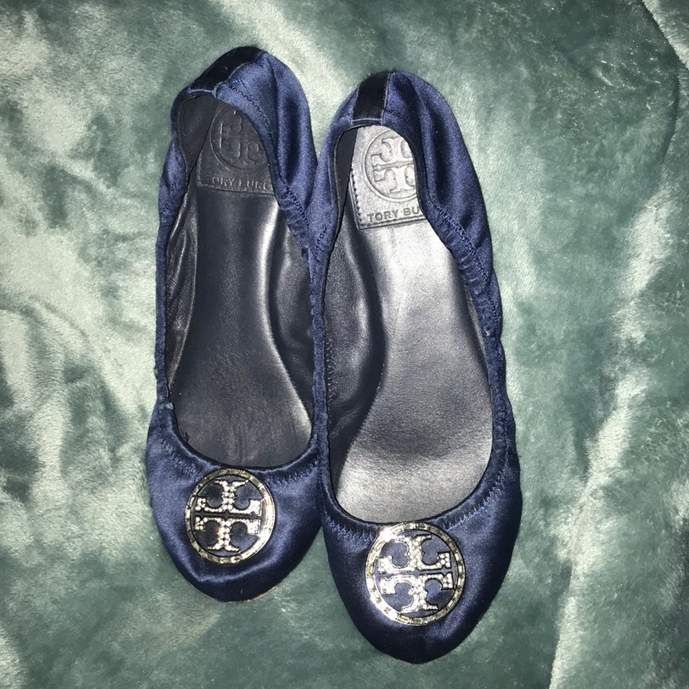 Navy Tory Burch Flats! Pre-Loved Still wearable!